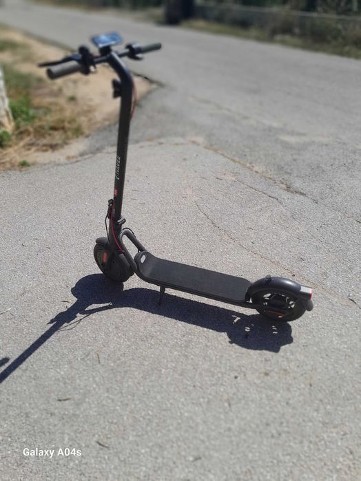 Trotinete navee v25