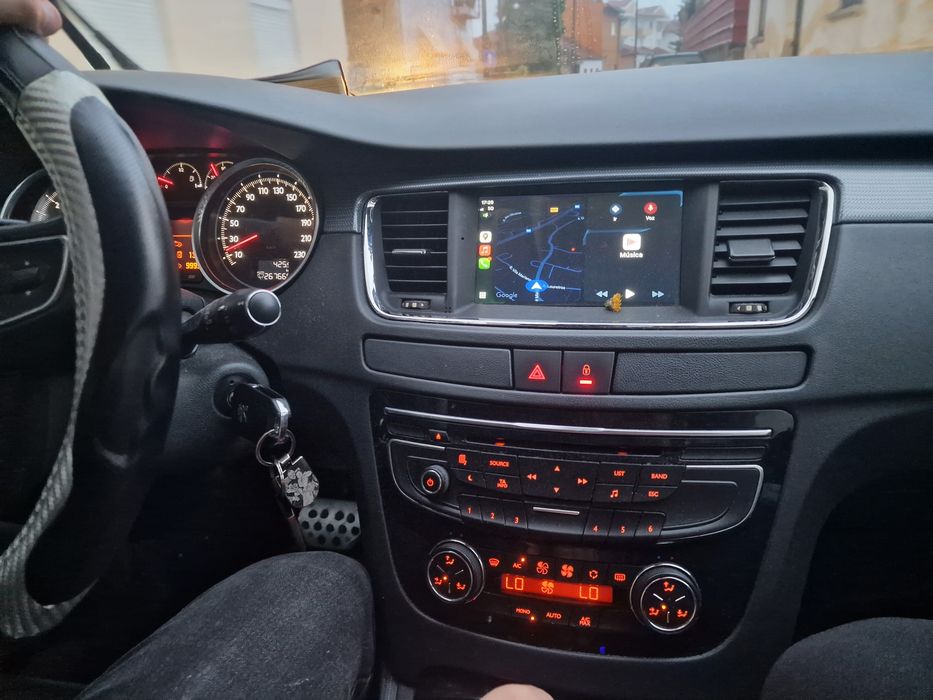 Carrinho Peugeot 508/2011