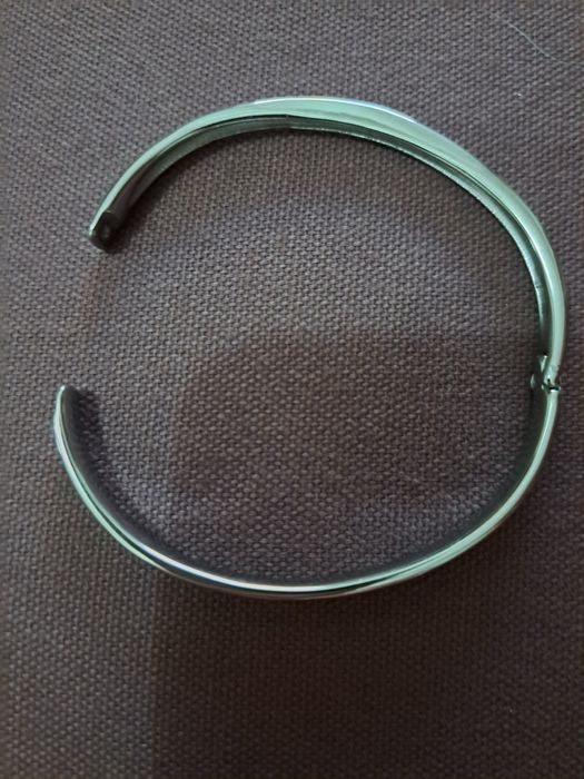 Pulseira em aço com zirconias