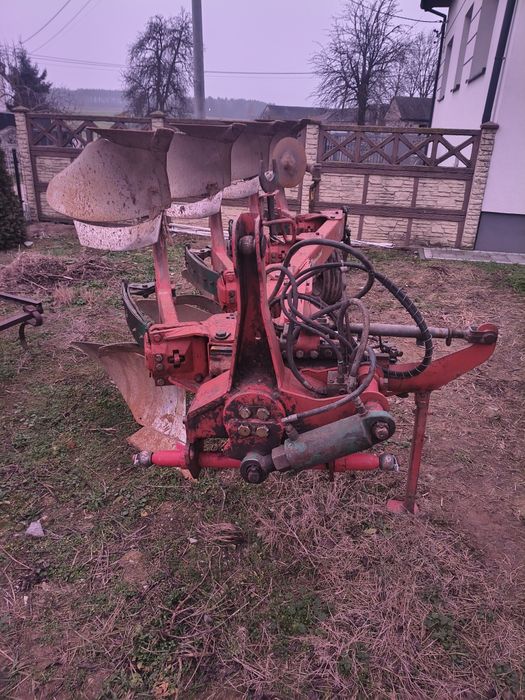 Pług  kverneland na resorze ed 85 ed 100