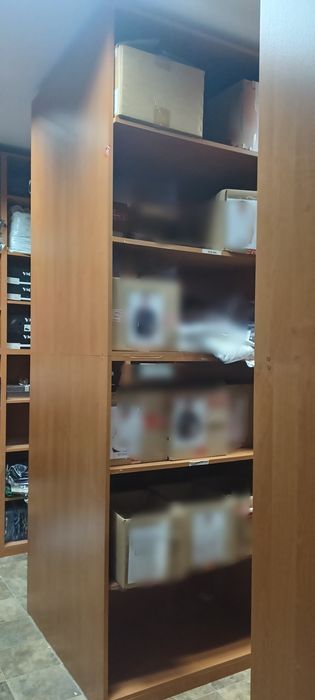 Regał do garderoby, magazynu