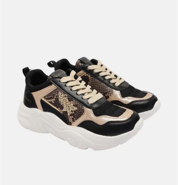 Оригінальні кросівки від twin set. розмір 38, устілка 24,5 см