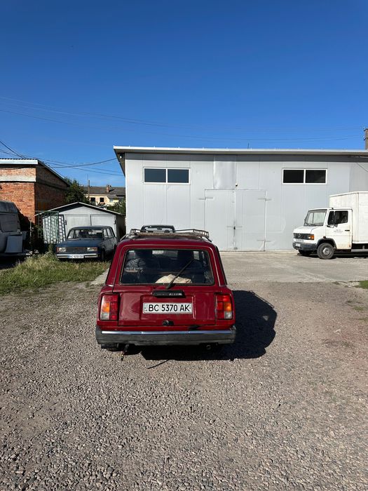 Lada Ваз 2104 red