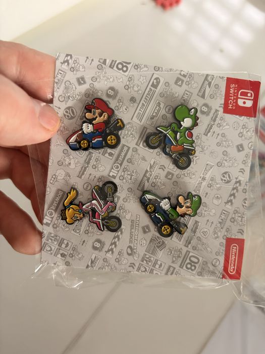 Mario Kart przypinki Nintendo