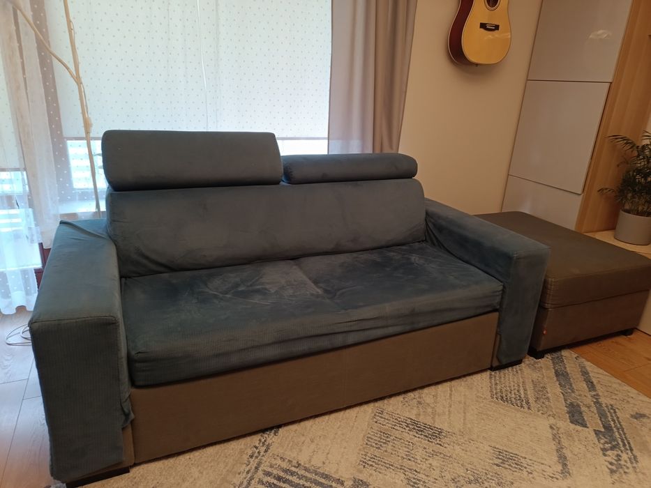 Sofa rozkładana plus skrzynia pufa