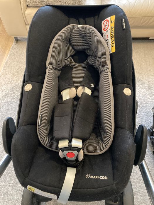 Carrinho passeio bebé