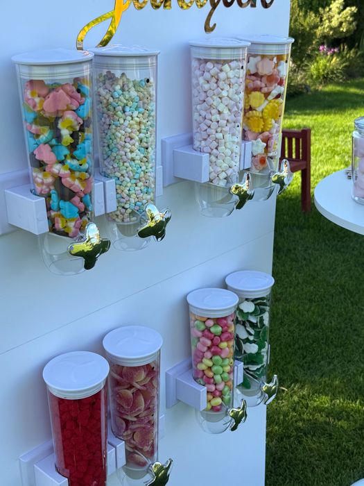 Candy bar ścianka ze słodyczami na imprezy