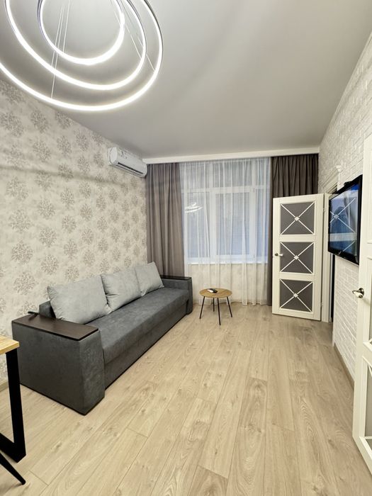 Продам 2 квартиру в элитном доме на Французском бульваре !