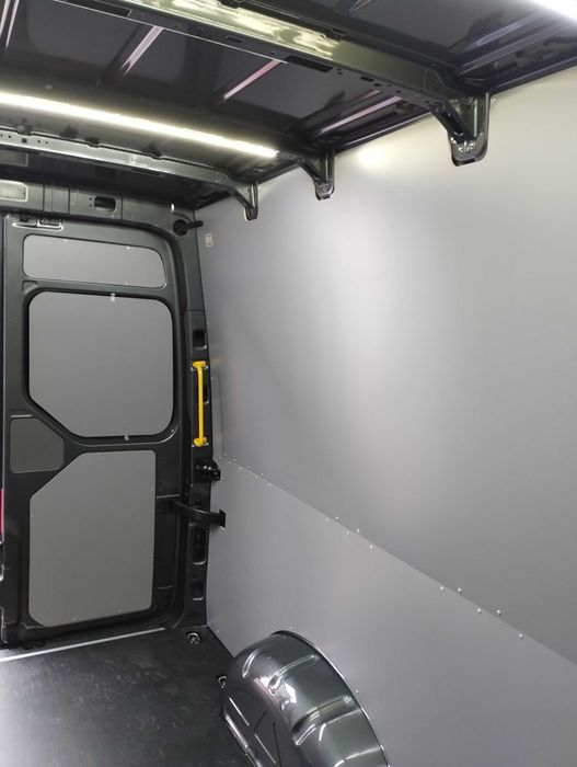 Zabudowa podłogi i ścian VW Crafter / MAN TGE L4H3