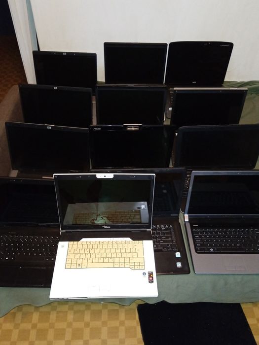 Laptopy 13 sztuk