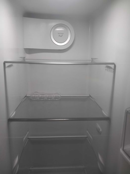 Frigorífico semi novo