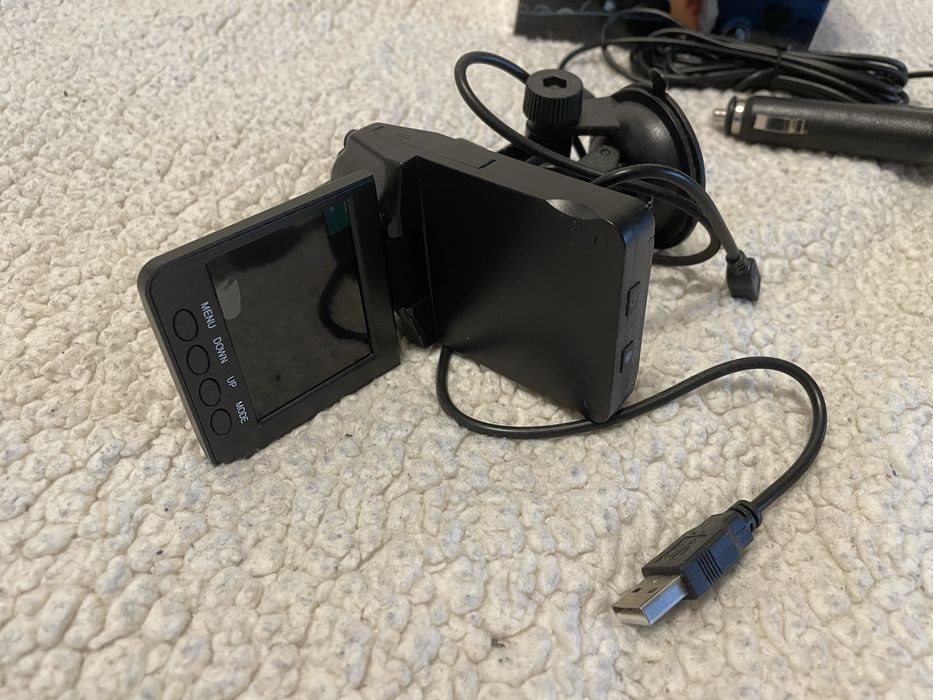 Kamera samochodowa Lark