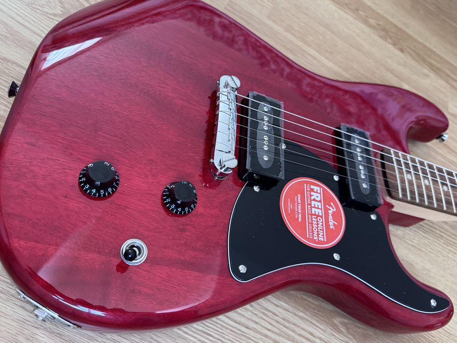 Новий Squier Paranormal Strat-O-Sonic Crimson Red