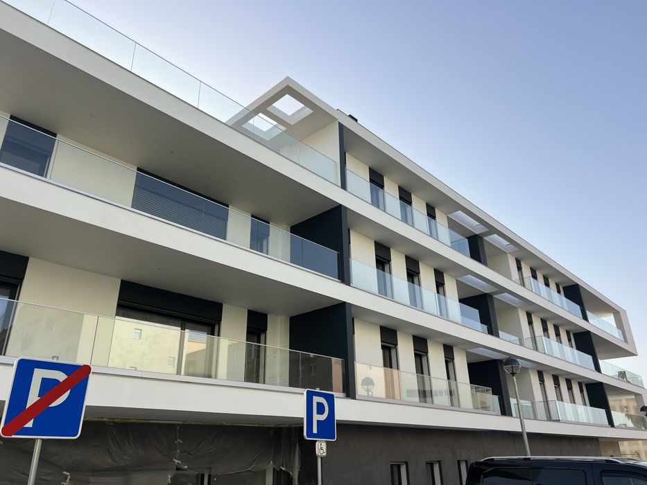 Pinturas, exterior e interior.. aplicamos pladur/chão flutuante/ pladur