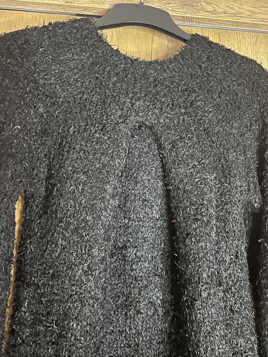 Sweter z dłuższym tyłem