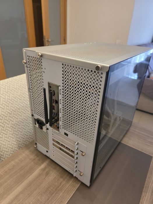 Caixa Mars Gaming MC-Nova apenas caixa