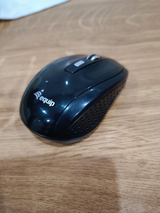 Rato s/fio pequeno em bom estado e a funcionar