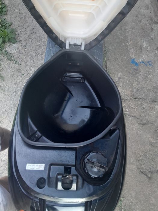 Скутер Suzuki Lets 4