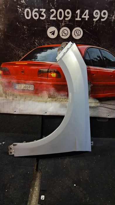 Передня ліве крило Ford Focus mk3 BM5Z-16006-B