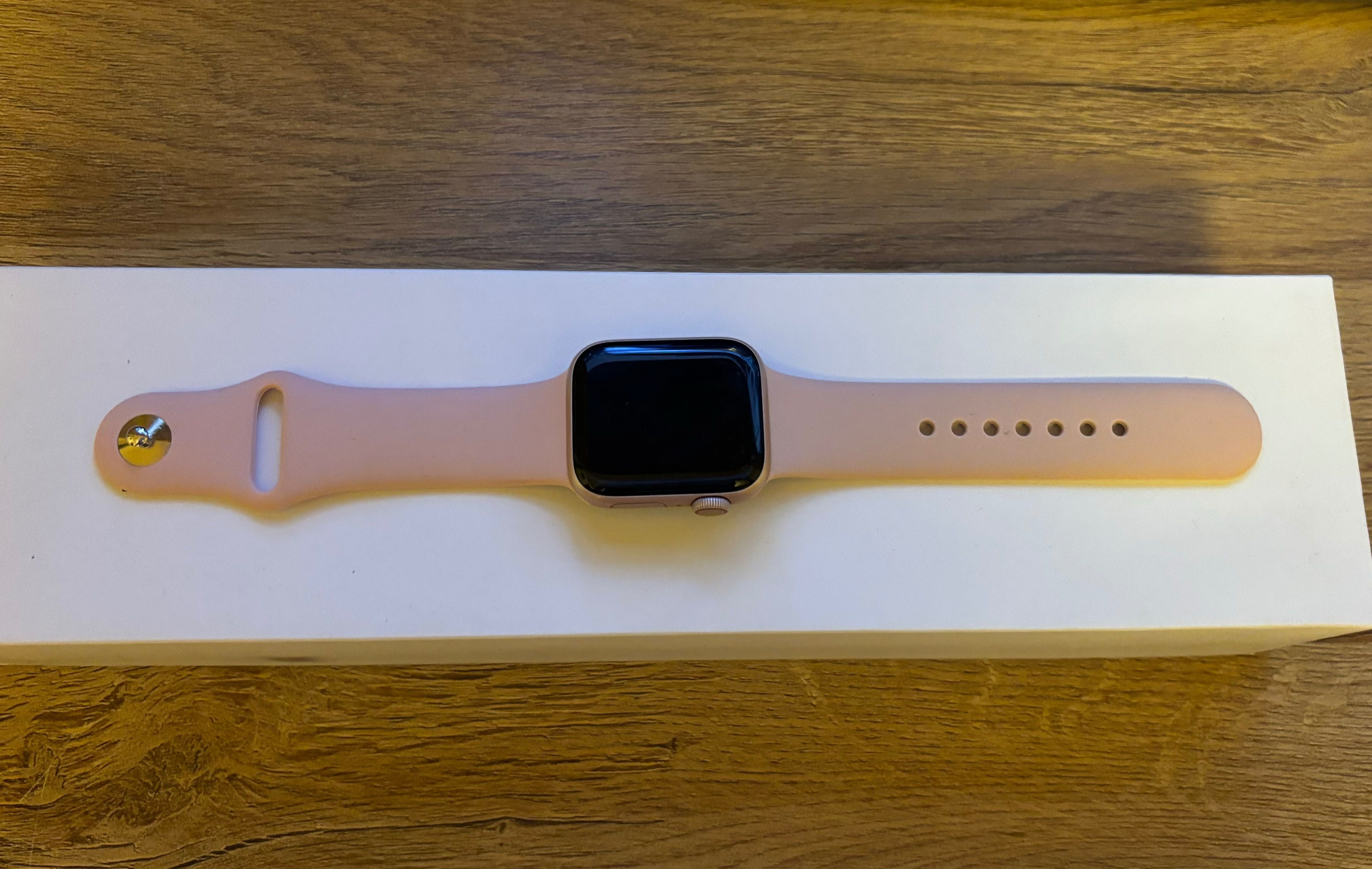 Smartwatch apple 4 olx best sale