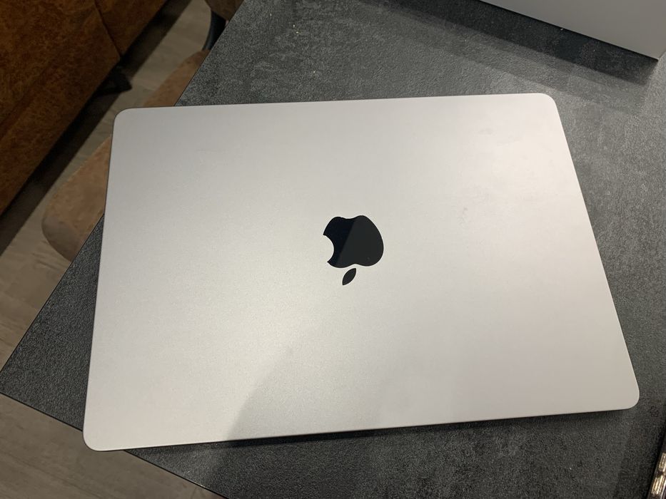 Apple MacBook air 13  m2 8gb 256gb space gray