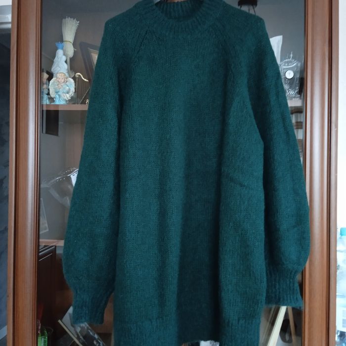 Długi miękki ciepły lekki sweter r M /L