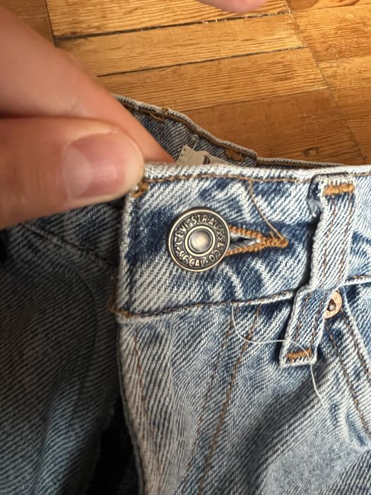 Джинси Levis  розмір S/36