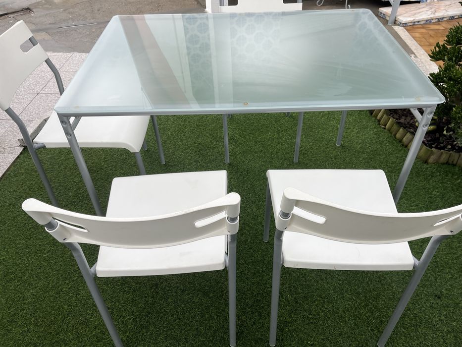 Mesa  de cozinha  com  cadeiras4