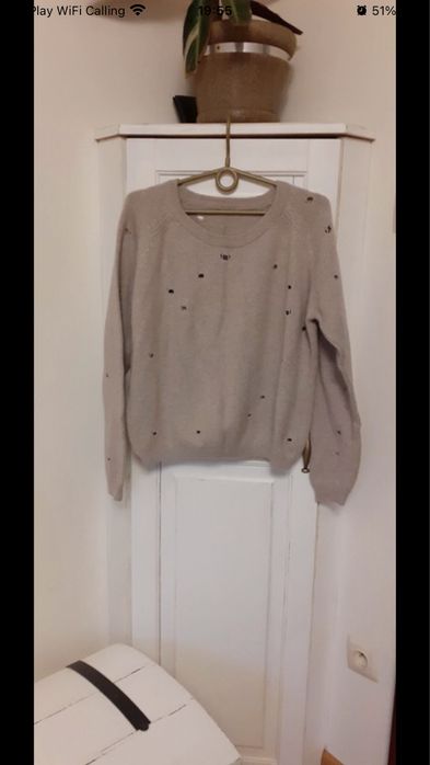 Miękki, ażurkowy sweterek cappuccino nude beżowy M