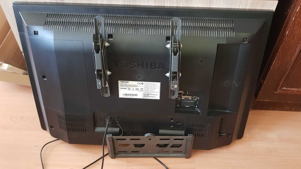 Telewizor Toshiba 32 cale, wifi.