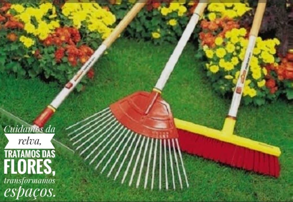 Serviços: Limpezas de escadas  - Jardinagem