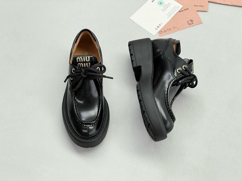 Półbuty Miu Miu black leather