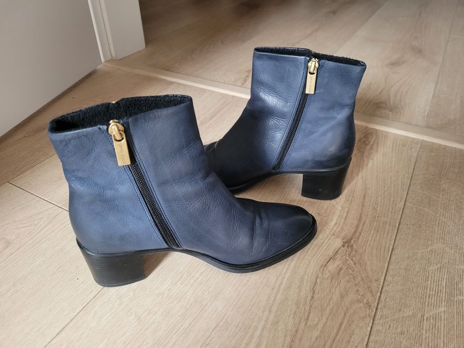Botki Gino Rossi w rozmiarze 36 2× założone