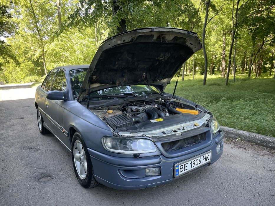 Opel Omega B MV6 3.0 V6