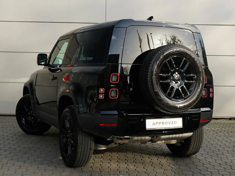 Land Rover Defender 3.0D I6 200 PS AWD Auto S 90