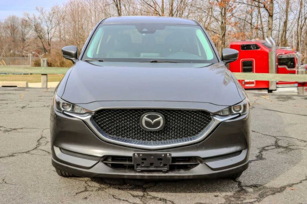 Mazda CX-5 Touring      2018