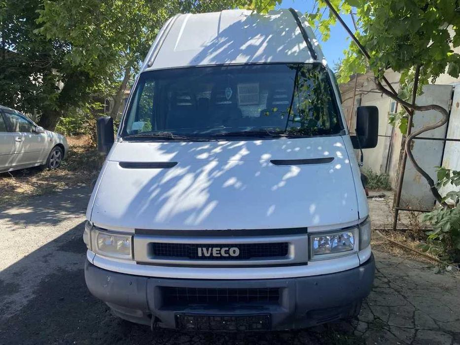 Iveco Daily III 2.8 tdi шрот розборка запчастини стартер мотор