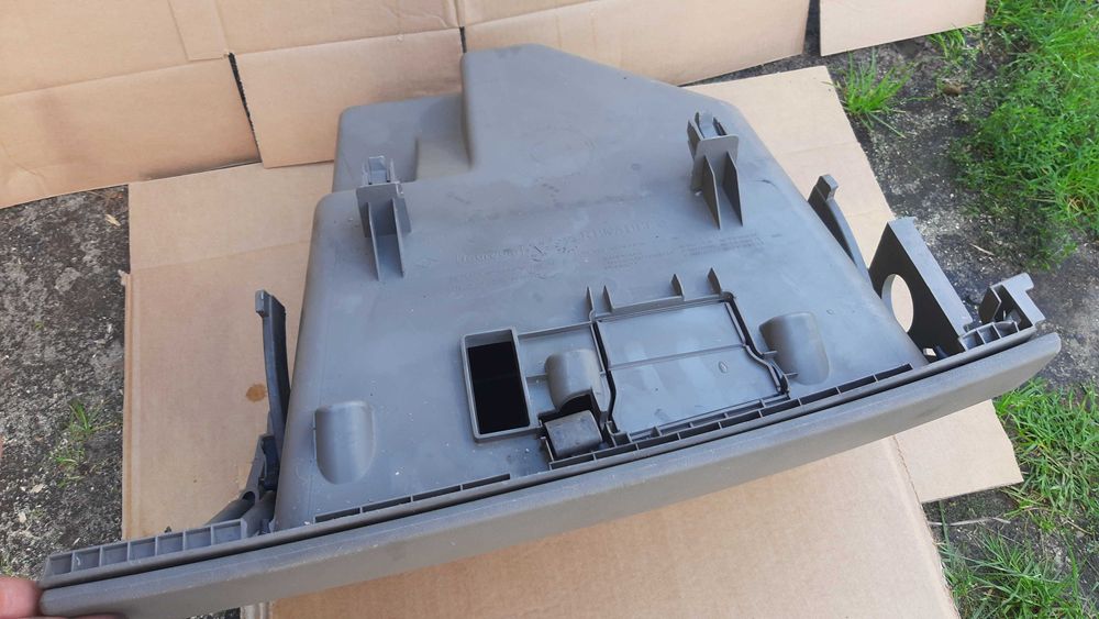 schowek pasażera Renault Megane II 2