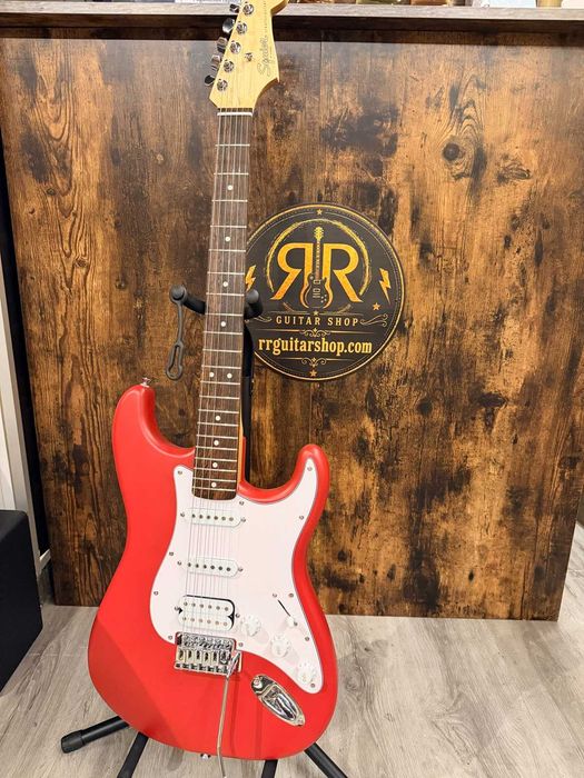 Guitarra Squier Stratocaster Debut Dakota Red