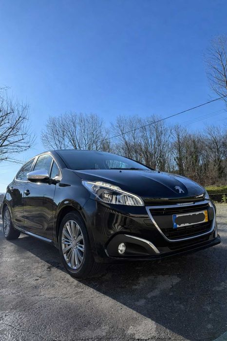 Peugeot 208 1.2 VTi Style / 11/2016 /  132.000 KM