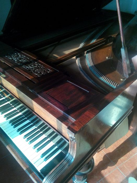 Piano de cauda John Broadwood & sons London