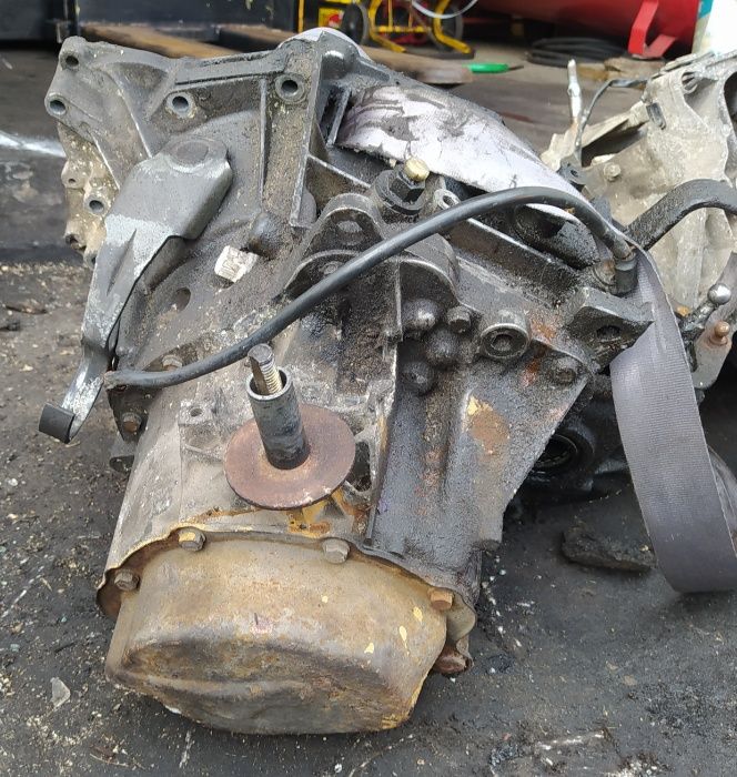 Skrzynia Biegów Peugeot Partner 306 Citroen Berlingo 1.9D 20TA75