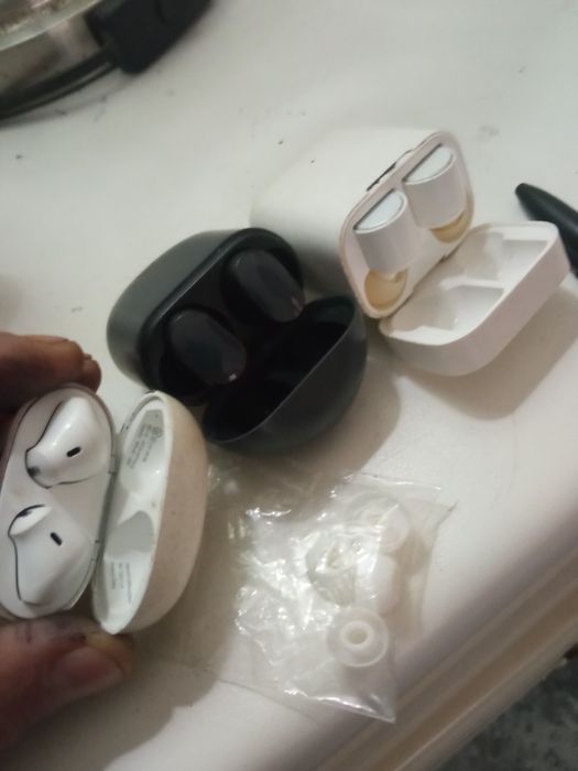 Fones a trabalhar pegar em Alverca do Ribatejo