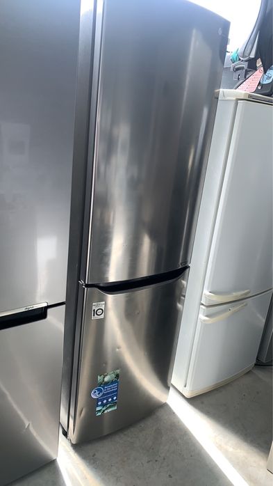 Холодильник LG No Frost в обох камерах