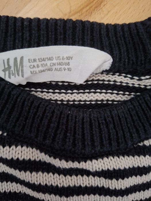 Sweter chłopięce roz. 134-140 cm