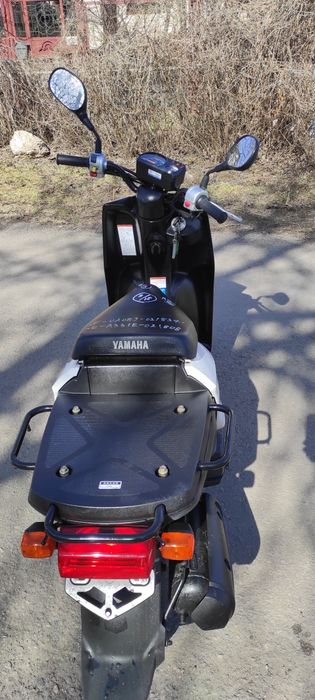 Продам скутер срочно Ямаха гир инжектор грузовой без пробега