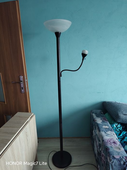 Lampa nocna stojąca