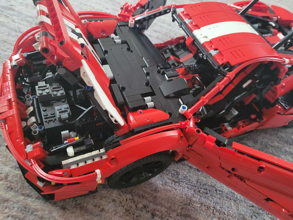 Lego technic MOC C61042 Ferrari 488 Pista 1:8