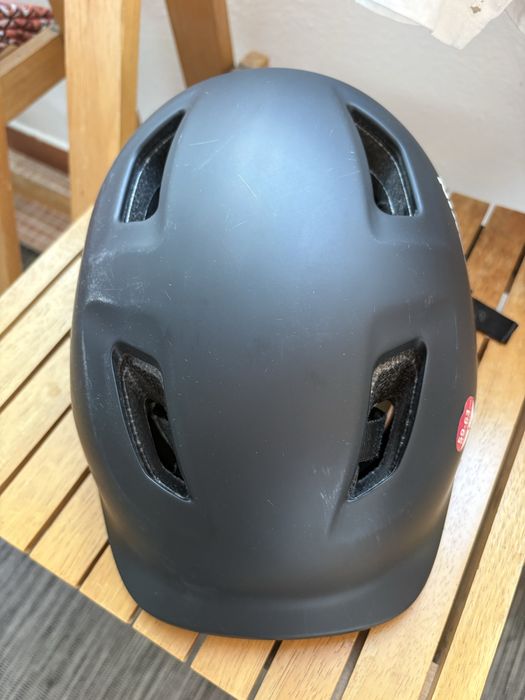 Kit completo de ciclismo (Capacete, mala, bomba de água)
