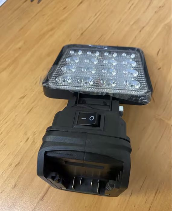 Лампа Прожектор Dewalt 18V